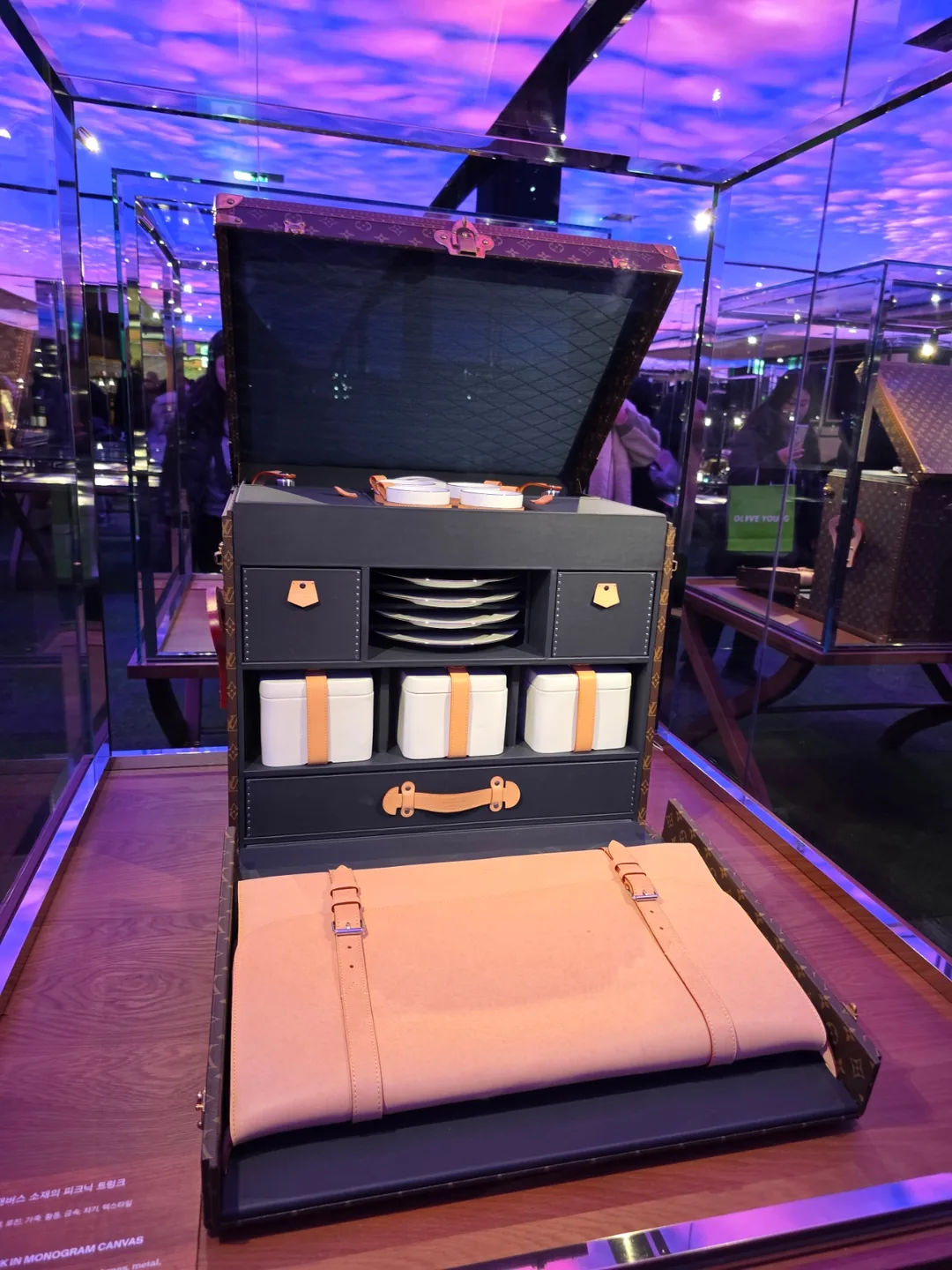 🇰🇷Quy mô lớn nhất thế giới! Louis Vuitton Visionary Journeys Seoul