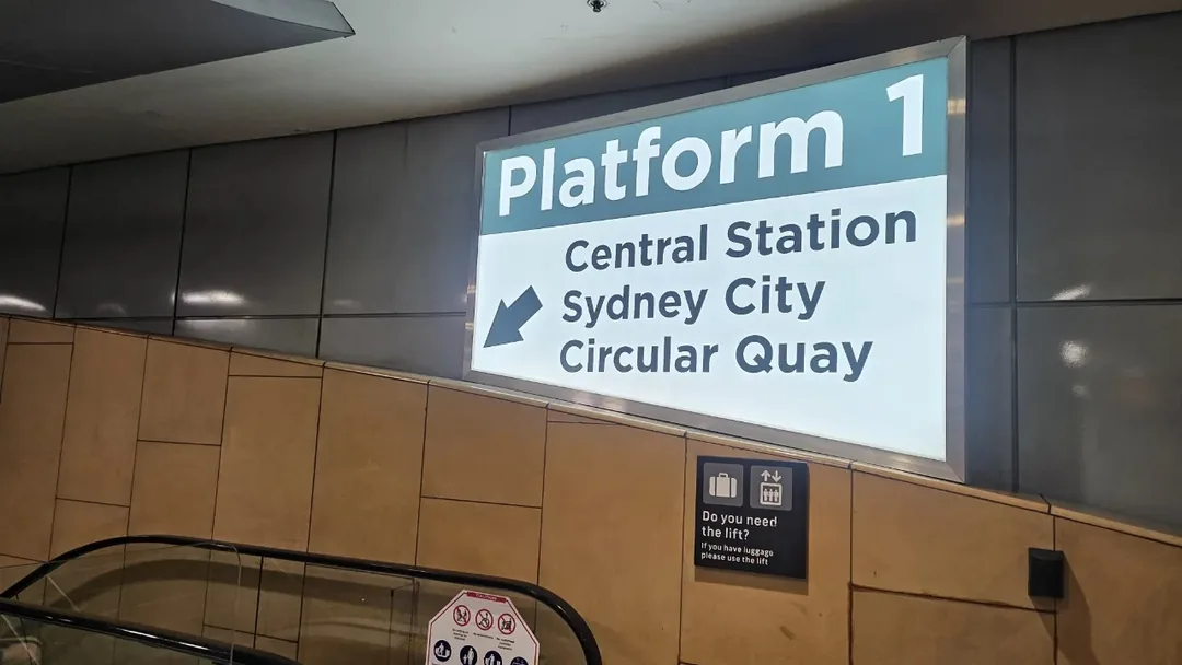 🇦🇺Lên tàu sân bay Sydney 🚇 tiến về thành phố trong mơ~