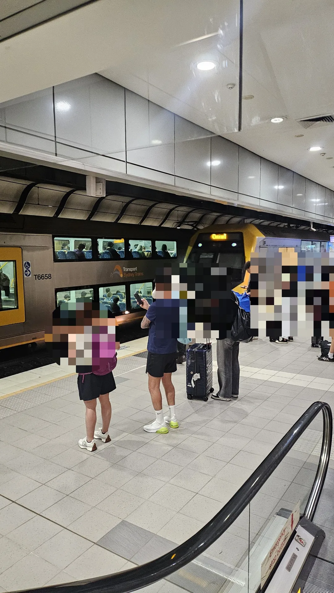 🇦🇺Lên tàu sân bay Sydney 🚇 tiến về thành phố trong mơ~