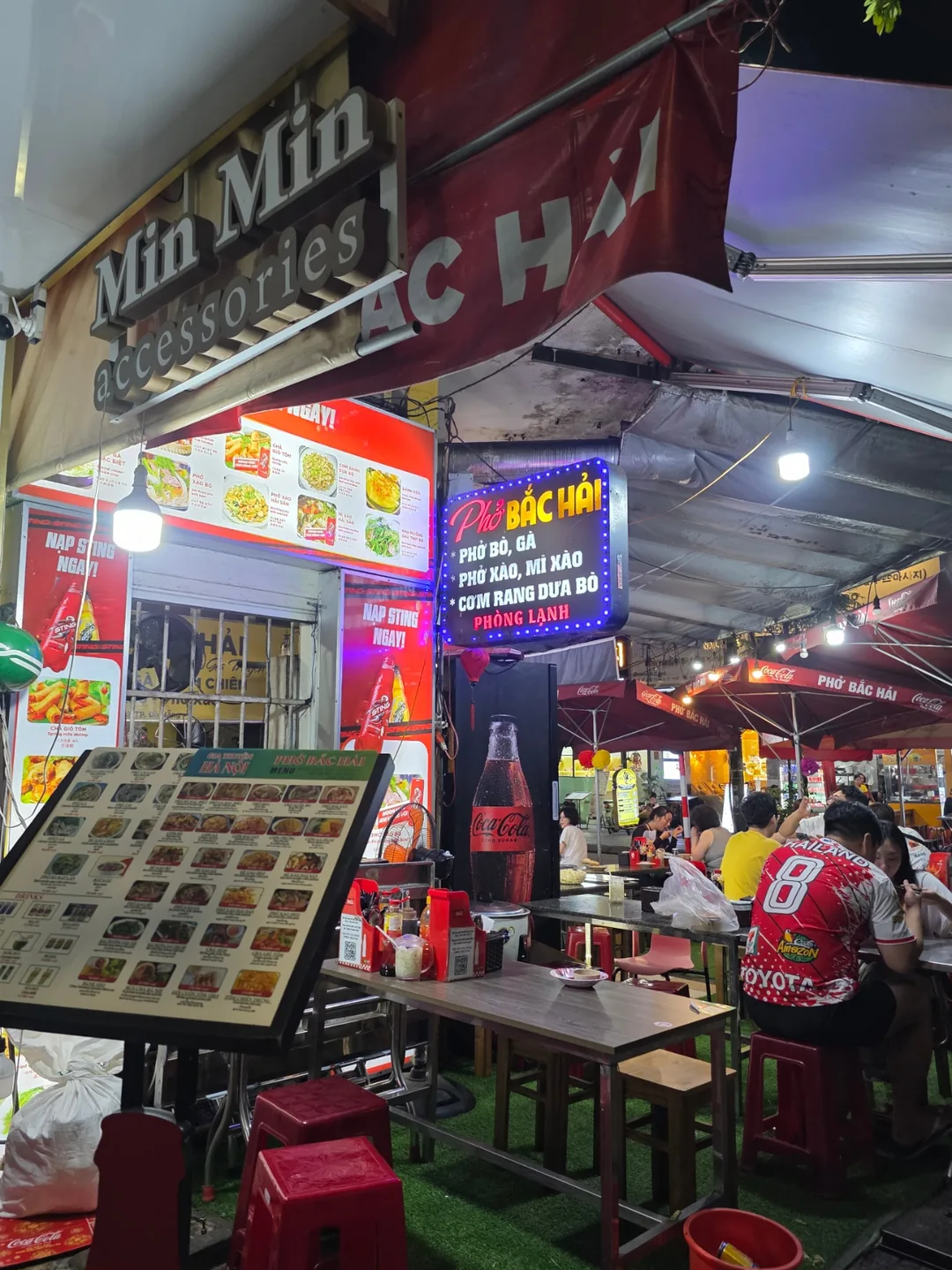 🇻🇳 Chuyến du lịch Đà Nẵng của ba mẹ con_ Đến vào ban đêm! Đi ăn phở thôi nào, Go Go~