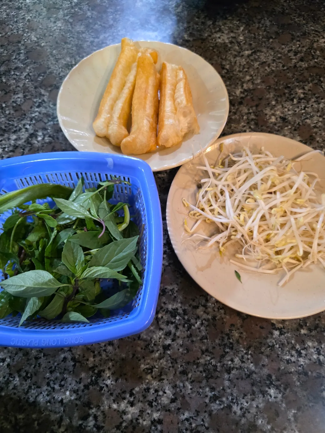 🇻🇳 Chuyến du lịch Đà Nẵng của ba mẹ con_ Đến vào ban đêm! Đi ăn phở thôi nào, Go Go~