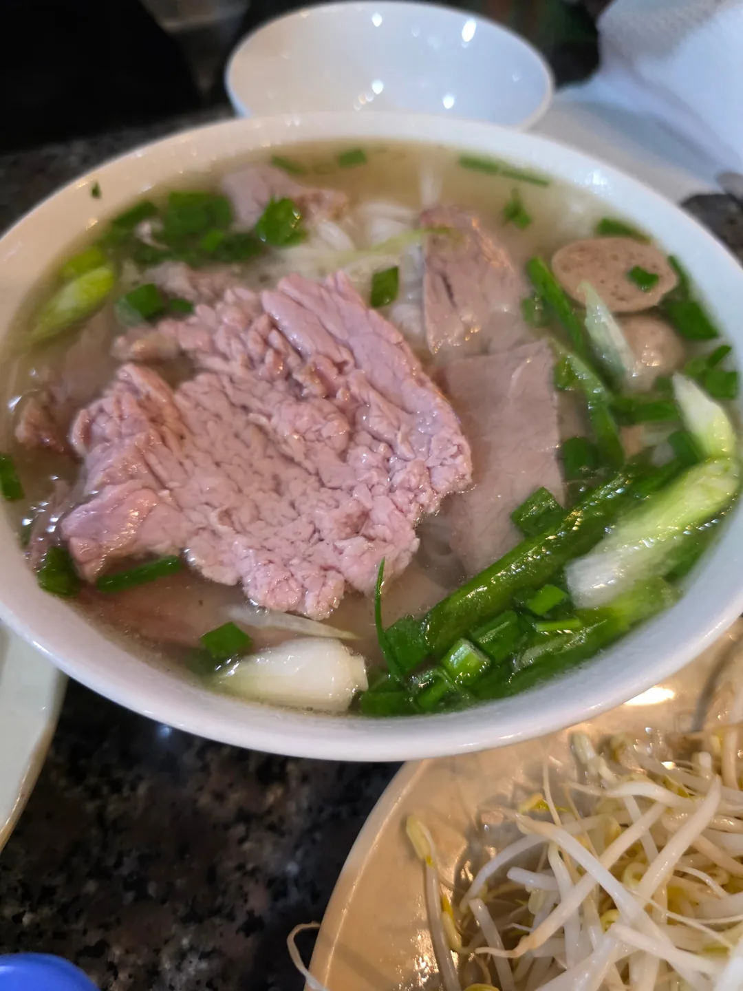 🇻🇳 Chuyến du lịch Đà Nẵng của ba mẹ con_ Đến vào ban đêm! Đi ăn phở thôi nào, Go Go~
