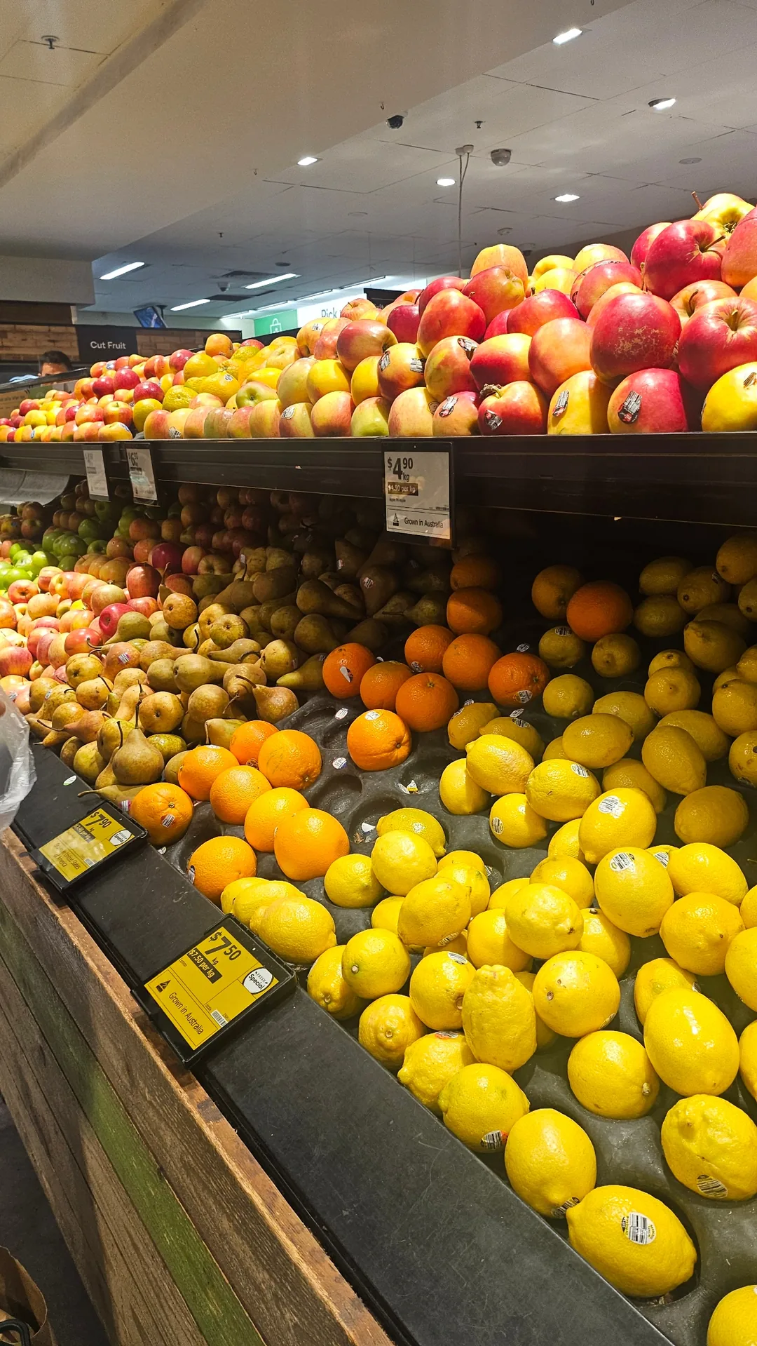 Ngày đầu tiên ở Sydney đi mua sắm ở siêu thị_ Woolworths chi nhánh Town Hall