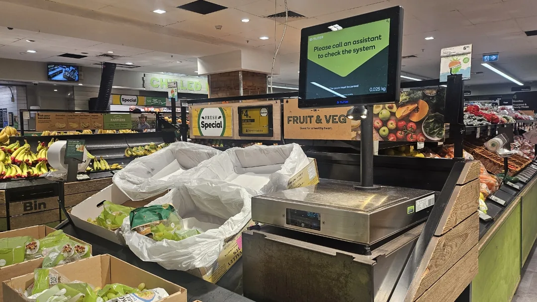 Ngày đầu tiên ở Sydney đi mua sắm ở siêu thị_ Woolworths chi nhánh Town Hall