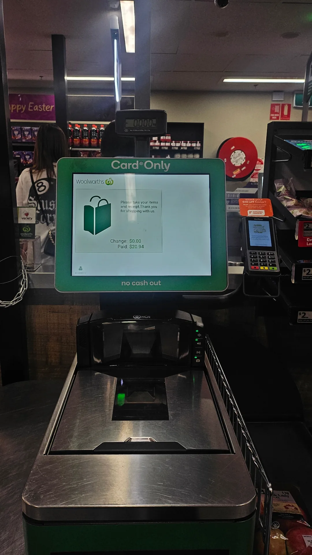 Ngày đầu tiên ở Sydney đi mua sắm ở siêu thị_ Woolworths chi nhánh Town Hall