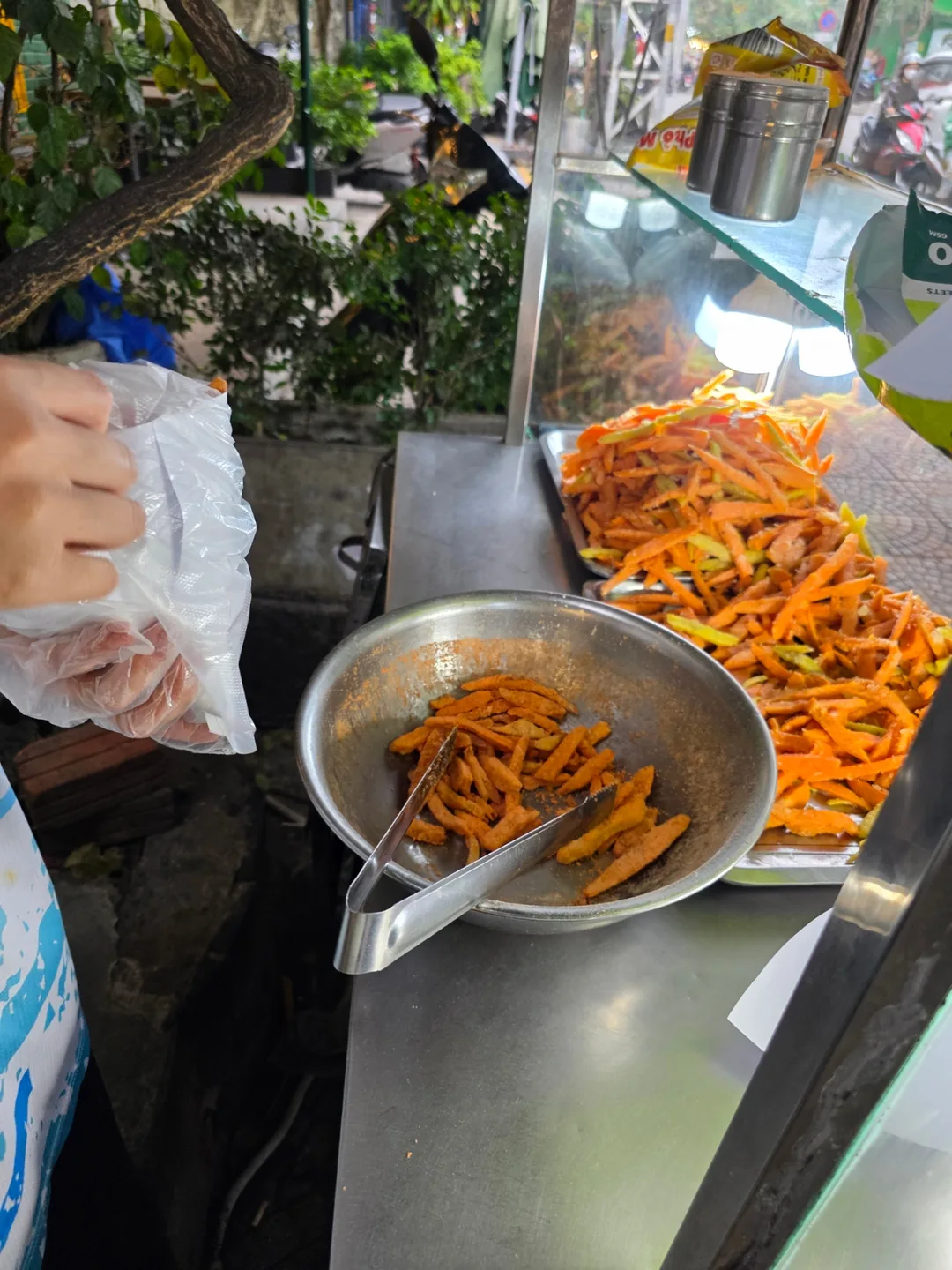 🇻🇳 Chuyến du lịch Đà Nẵng của mẹ và hai con gái_Khoai lang chiên kiểu Chuck Chip (thanh toán GLN)