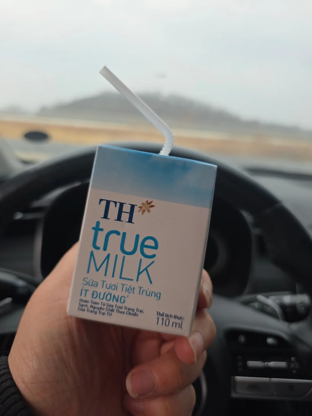 🇻🇳 Chuyến du lịch Đà Nẵng của ba mẹ con_ Không ngờ lại mua cả sữa Việt Nam về 😆 TRUE MILK ngon lắm~👍