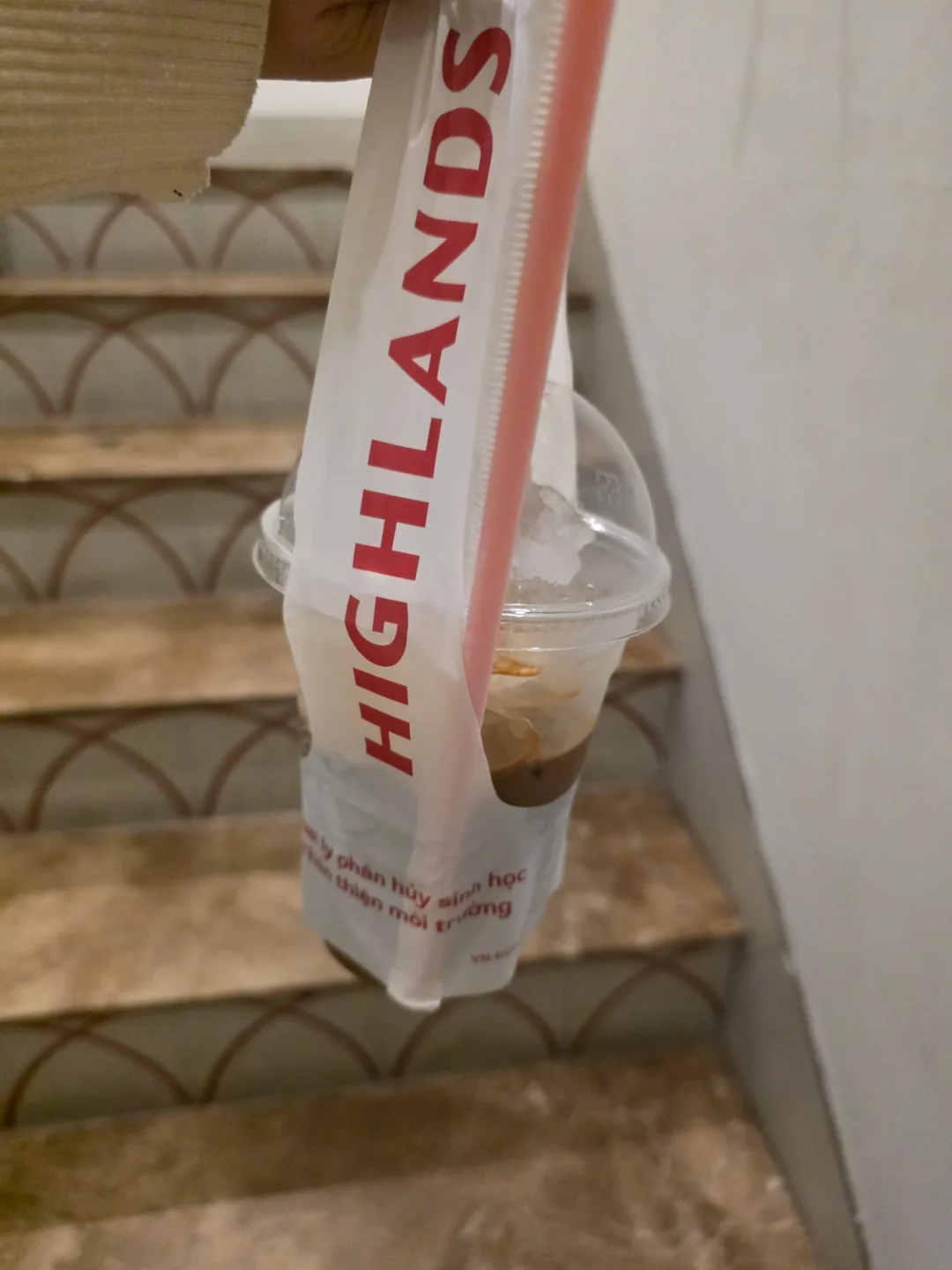 🇻🇳Chuyến du lịch Đà Nẵng của ba mẹ con_ Highlands Coffee (Highlands Coffee 517 Trần Hưng Đạo)..Sao trà sữa ngọt vậy trời!!!..😭(thanh toán bằng GLN)