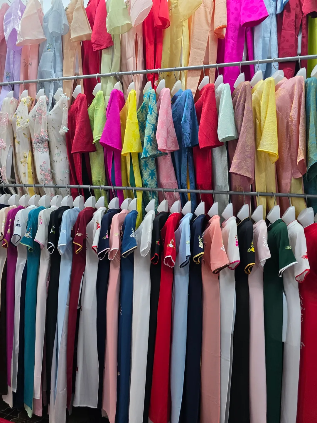 🇻🇳Chuyến du lịch Đà Nẵng của mẹ và hai con gái_ Shop cho thuê áo dài Hội An~ <BinBin> chạy đua giờ mở cửa! Mua sắm váy!👗🛍