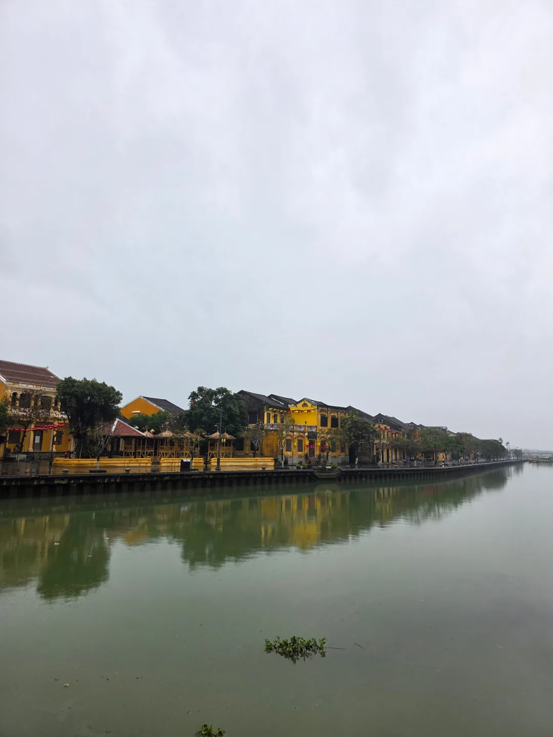 🇻🇳Chuyến du lịch Đà Nẵng của ba mẹ con_Khung cảnh buổi sáng mưa ở Hội An