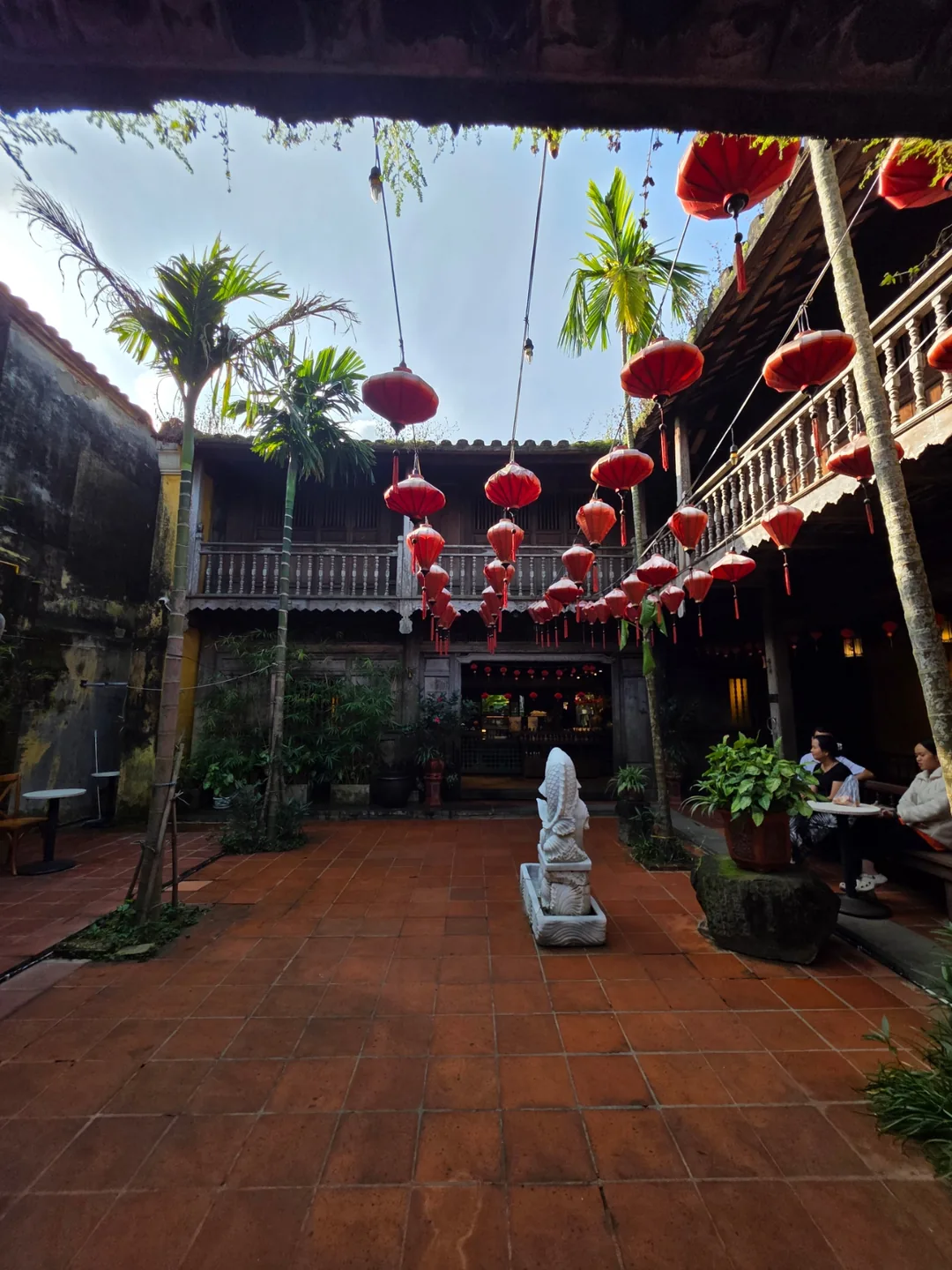 🇻🇳 Chuyến du lịch Đà Nẵng của ba mẹ con _ Quán cà phê ngon ở Hội An Gióng Cafe~ Chắc chắn sẽ quay lại 100%!