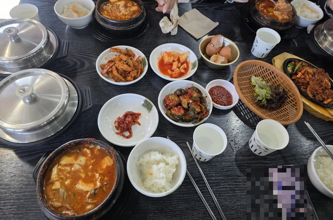 🇰🇷Quán đậu phụ non (sundubu) ngon ở Wonju~ Sugaseong khai trương, chạy đi thôi!!