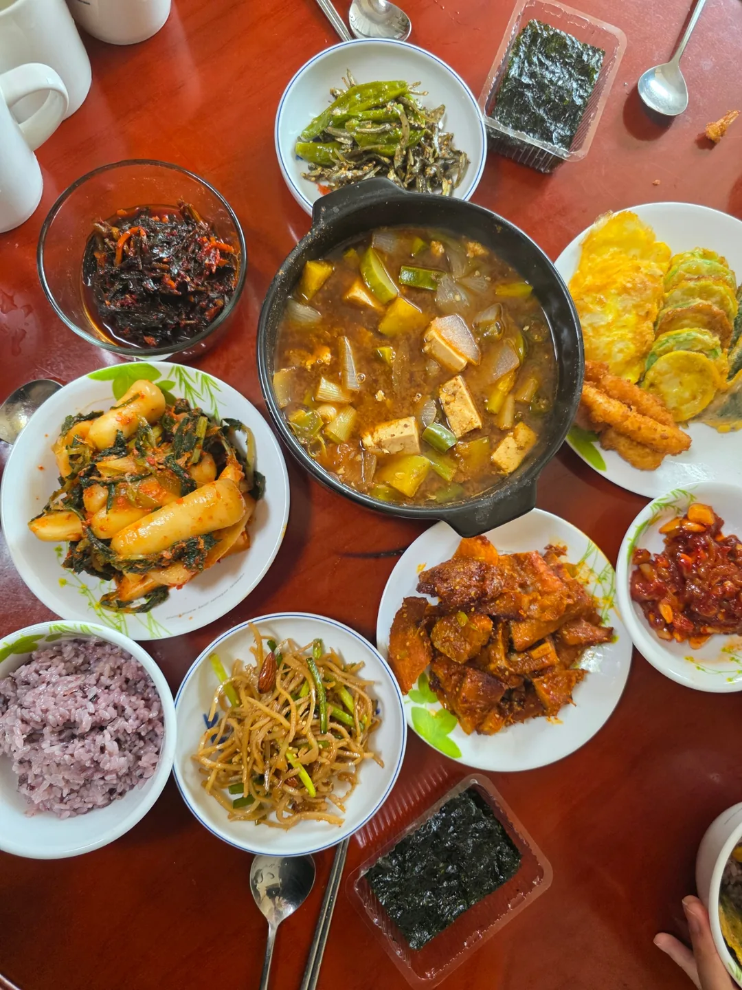 🧧 Bữa trưa muộn là cơm mẹ nấu