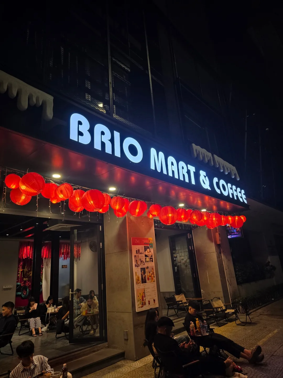 🇻🇳Chuyến du lịch Đà Nẵng của ba mẹ con_ (liên kết địa phương) Brio Mart & Coffee! View nhà thờ hồng là quà tặng kèm~