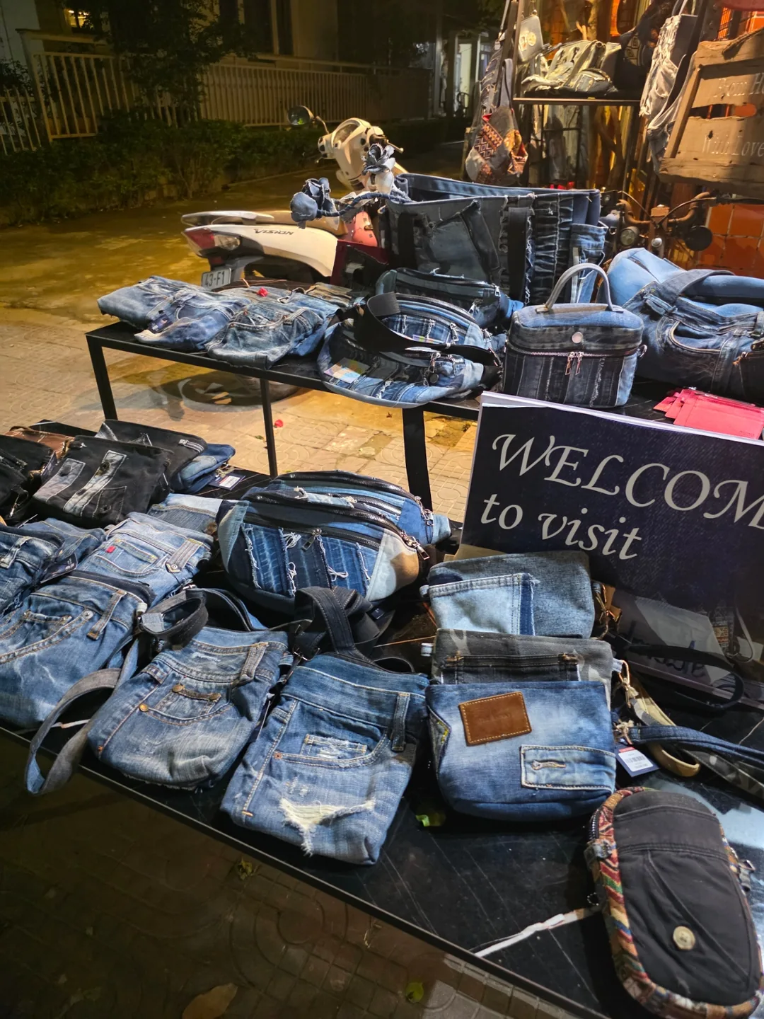 🇻🇳 Chuyến du lịch Đà Nẵng của ba mẹ con _ ECODENIM ~ Cửa hàng chuyên tái chế denim ở Hội An ~ (Thanh toán GLN)