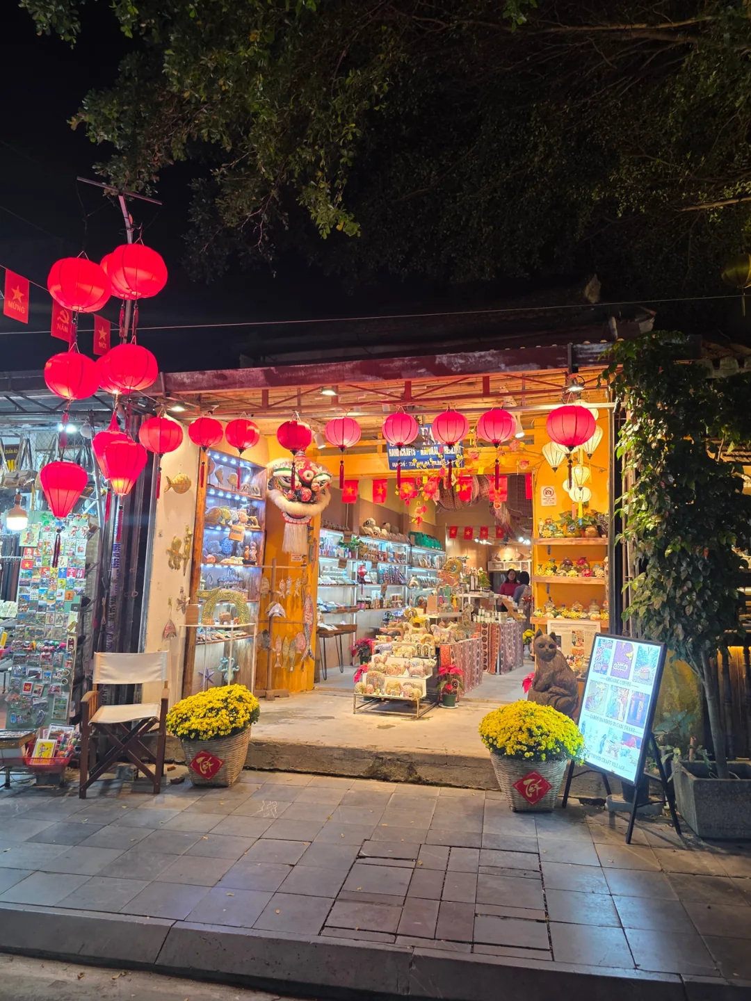 🇻🇳Chuyến du lịch Đà Nẵng của ba mẹ con_ Ăn rồi thì phải đi bộ chứ..hehe