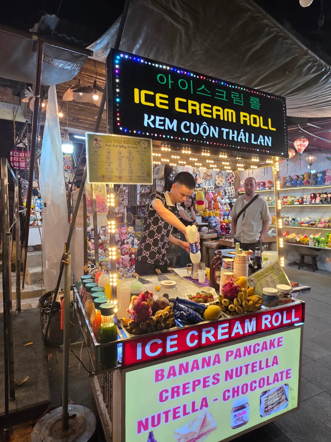 🇻🇳 Chuyến du lịch Đà Nẵng của ba mẹ con_ Tráng miệng là kem! Tôi chọn vị chanh dây ạ!!