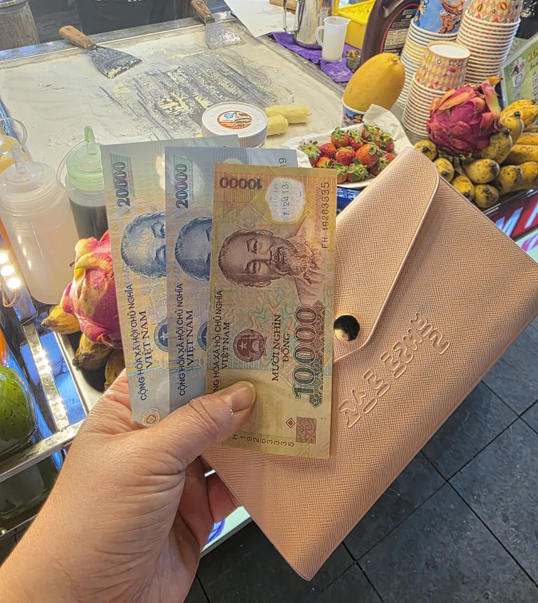 🇻🇳 Chuyến du lịch Đà Nẵng của ba mẹ con_ Tráng miệng là kem! Tôi chọn vị chanh dây ạ!!