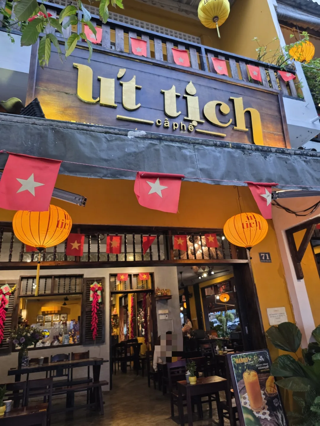 🇻🇳Chuyến du lịch Đà Nẵng của ba mẹ con_ (hợp tác địa phương) quán cà phê Út Tịch
Út Tịch café