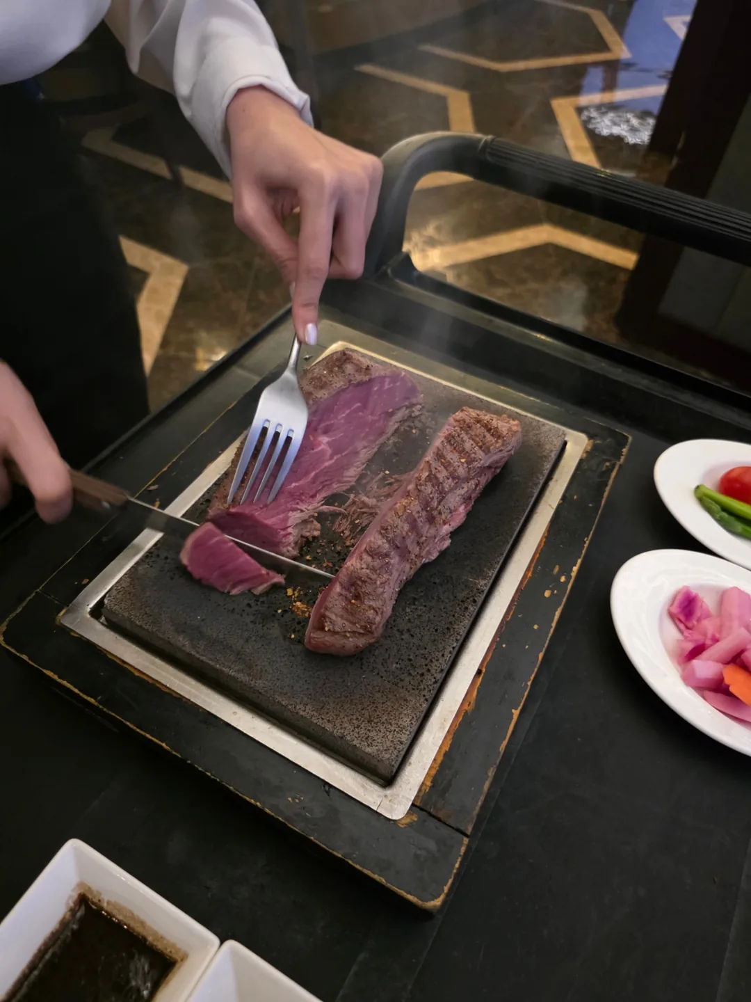 Chuyến du lịch Đà Nẵng của ba mẹ con 🇻🇳 Ngày đặc biệt thì phải có bít tết 🥩