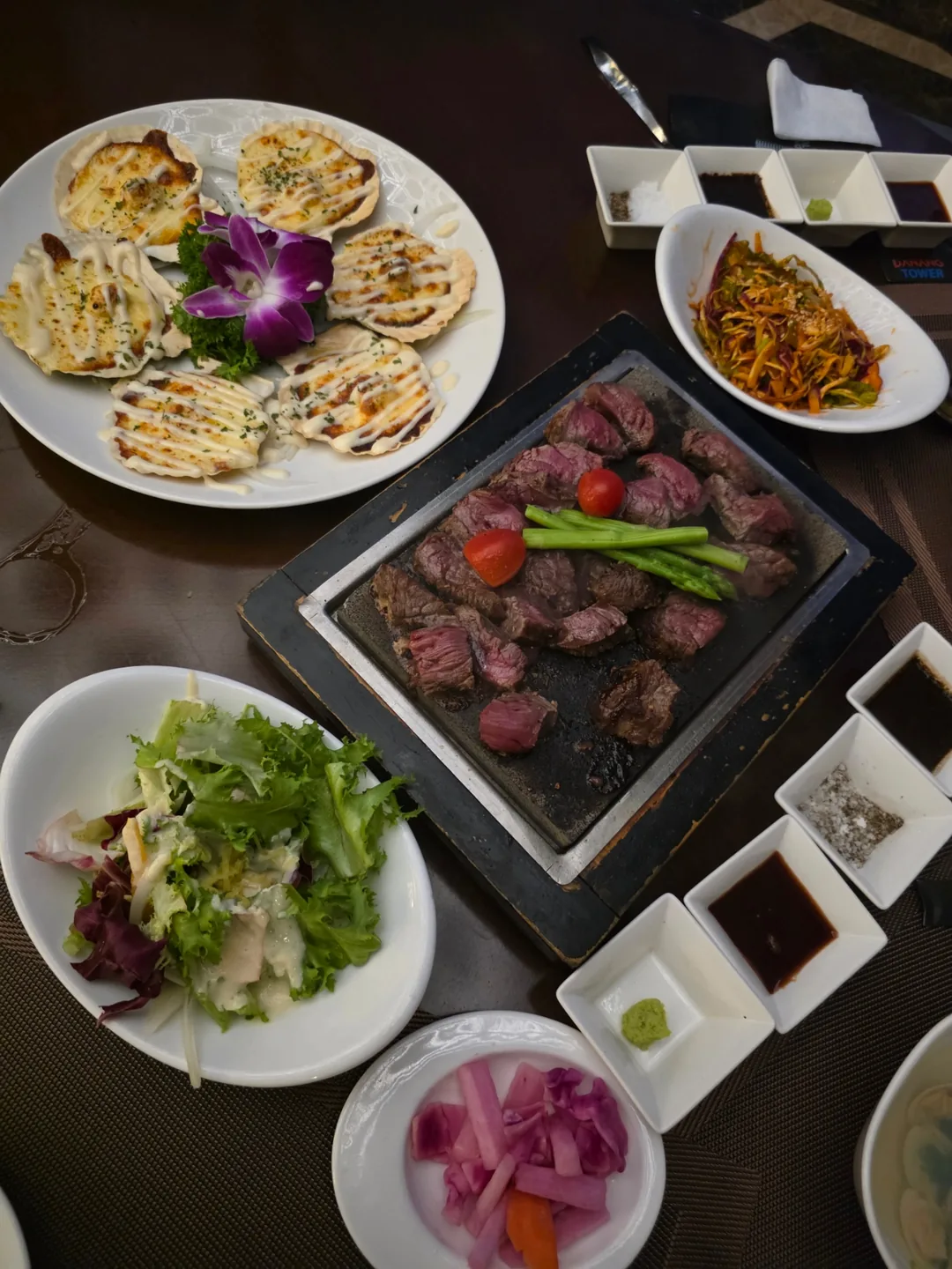 Chuyến du lịch Đà Nẵng của ba mẹ con 🇻🇳 Ngày đặc biệt thì phải có bít tết 🥩