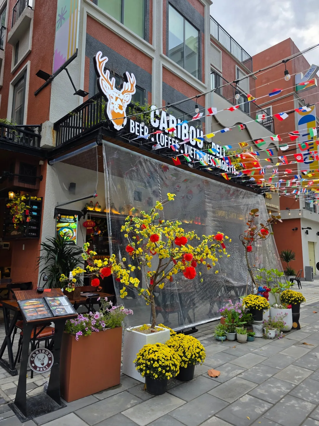 🇻🇳 Chuyến du lịch Đà Nẵng của ba mẹ con _ Barett URBAN ZONE