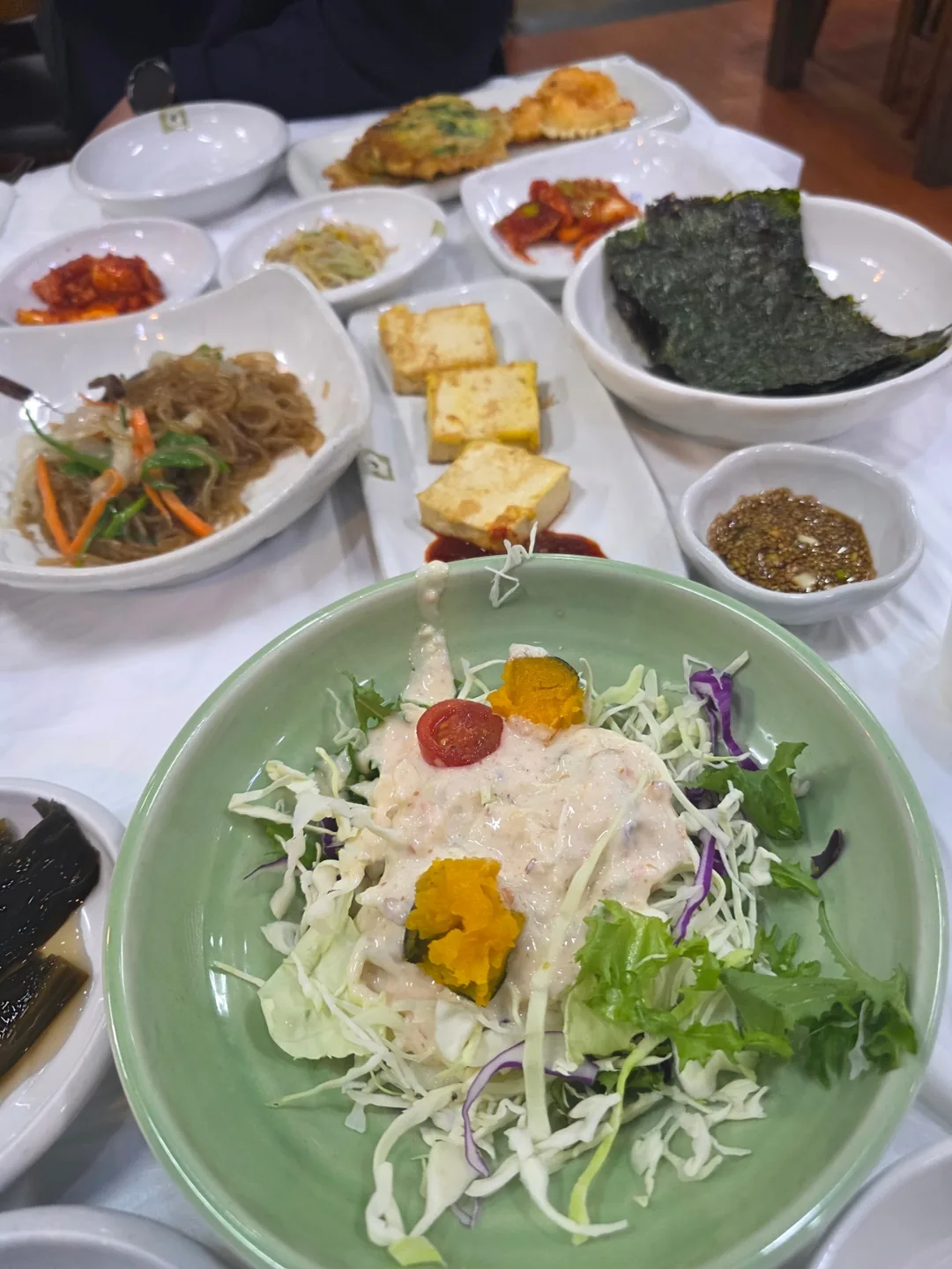 Đang là chiều tối sớm