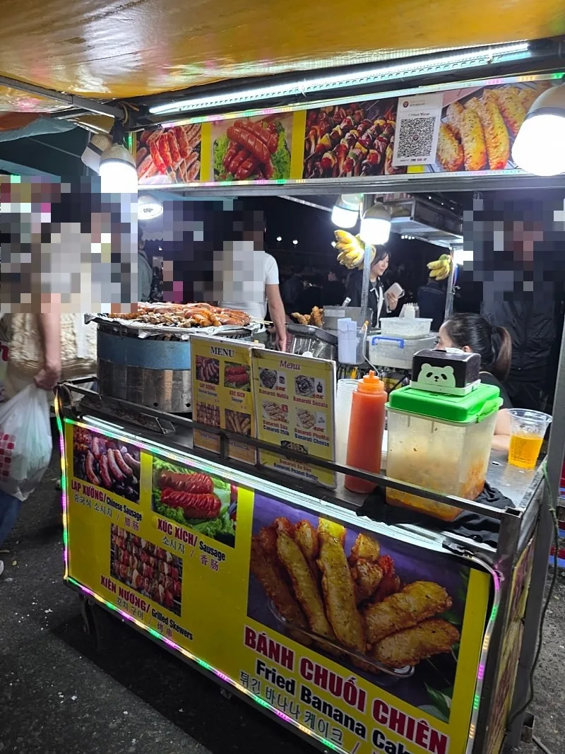 🇻🇳 Chuyến du lịch Đà Nẵng của ba mẹ con_ Chợ Sơn Trà đã dời chỗ! Trông sạch sẽ hẳn ra