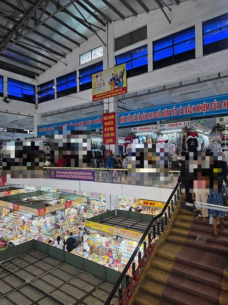 🇻🇳Chuyến du lịch Đà Nẵng của ba mẹ con_ Muốn mua vali ở chợ Hàn thì đến quầy số 277!