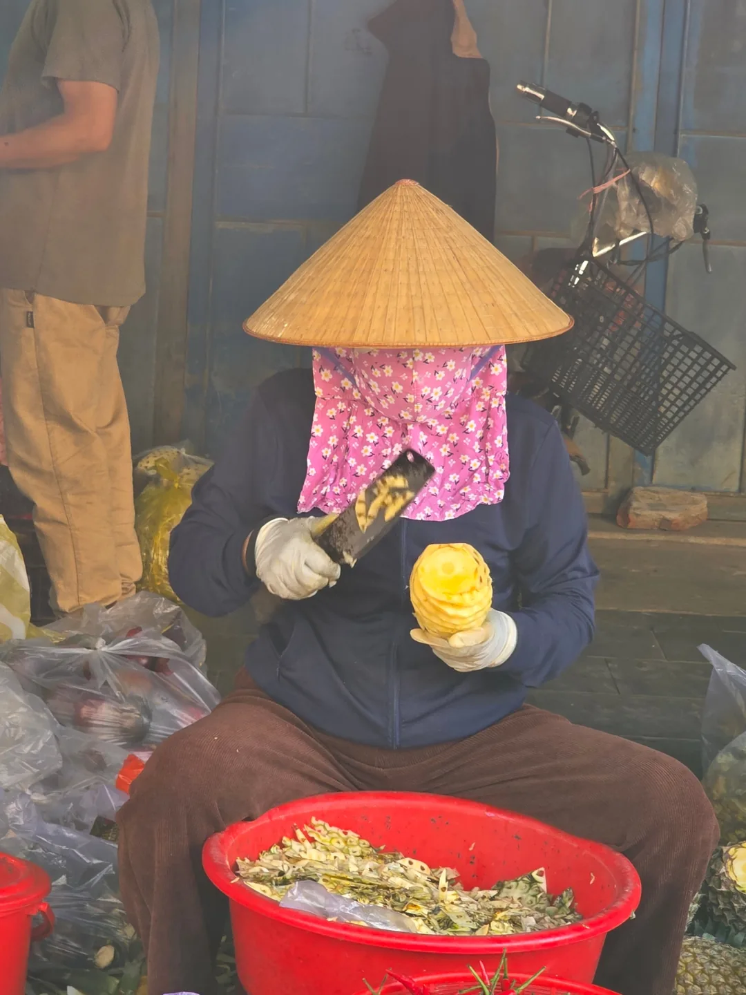 🇻🇳 Chuyến du lịch Đà Nẵng của ba mẹ con_ Nghệ nhân dứa gặp được ở chợ sớm Hội An! Cuối cùng cũng mua theo cảm hứng