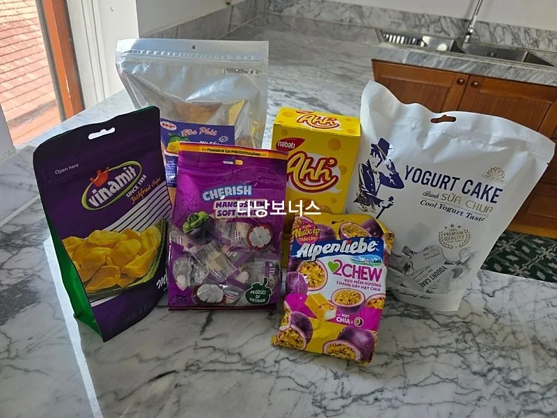 🇻🇳Chuyến du lịch Đà Nẵng của ba mẹ con_ Bài review chi tiết phòng Deluxe Family tại khách sạn Vinh Hung Old Town, Hội An2️⃣