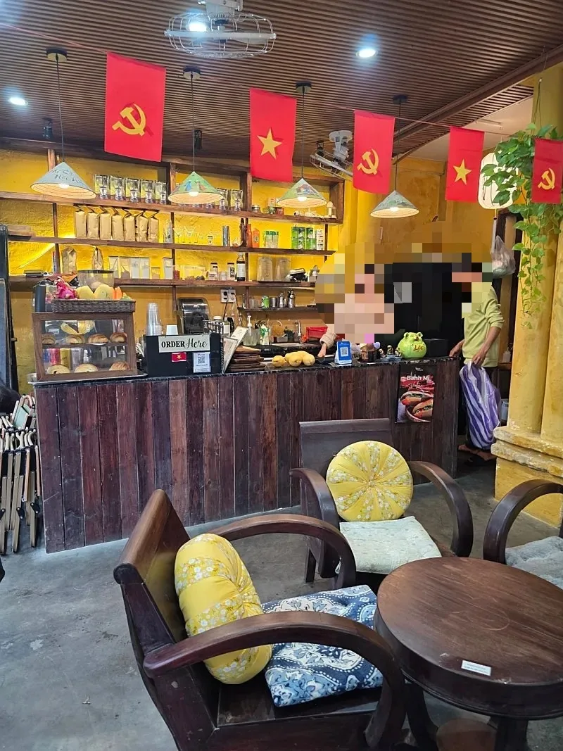 🇻🇳 Chuyến du lịch Đà Nẵng của ba mẹ con nhà nội_ Quán cà phê xinh xắn dễ thương Hoian Home