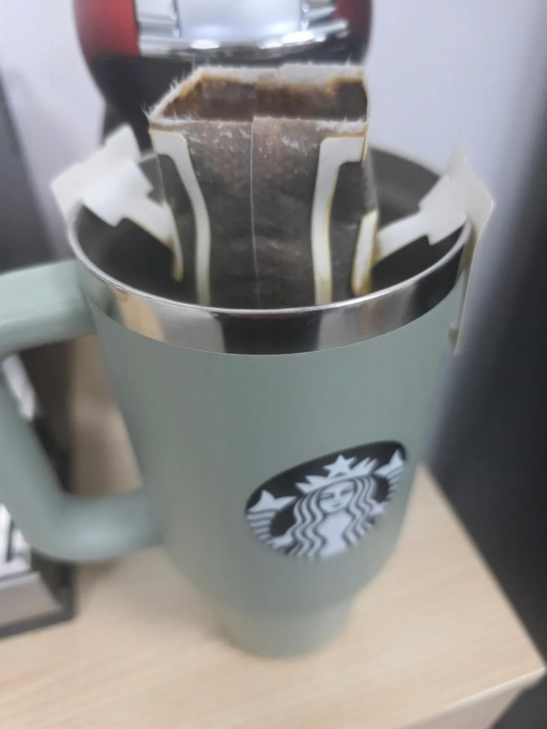 Bằng sức mạnh của caffeine! Kết thúc tăng ca!!