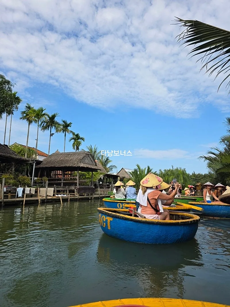 🇻🇳Chuyến du lịch Đà Nẵng của ba mẹ con_ Tour sinh thái đặc biệt Hội An 3️⃣ Trải nghiệm thuyền thúng