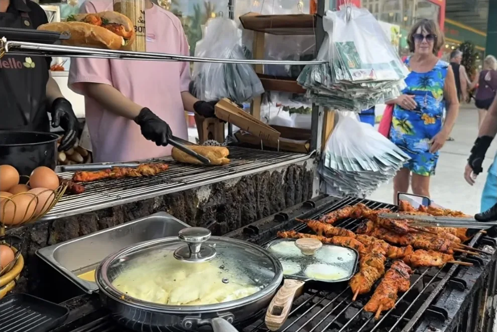 Bánh mì xiên que Đà Nẵng! Ngừng kinh doanh!?😢