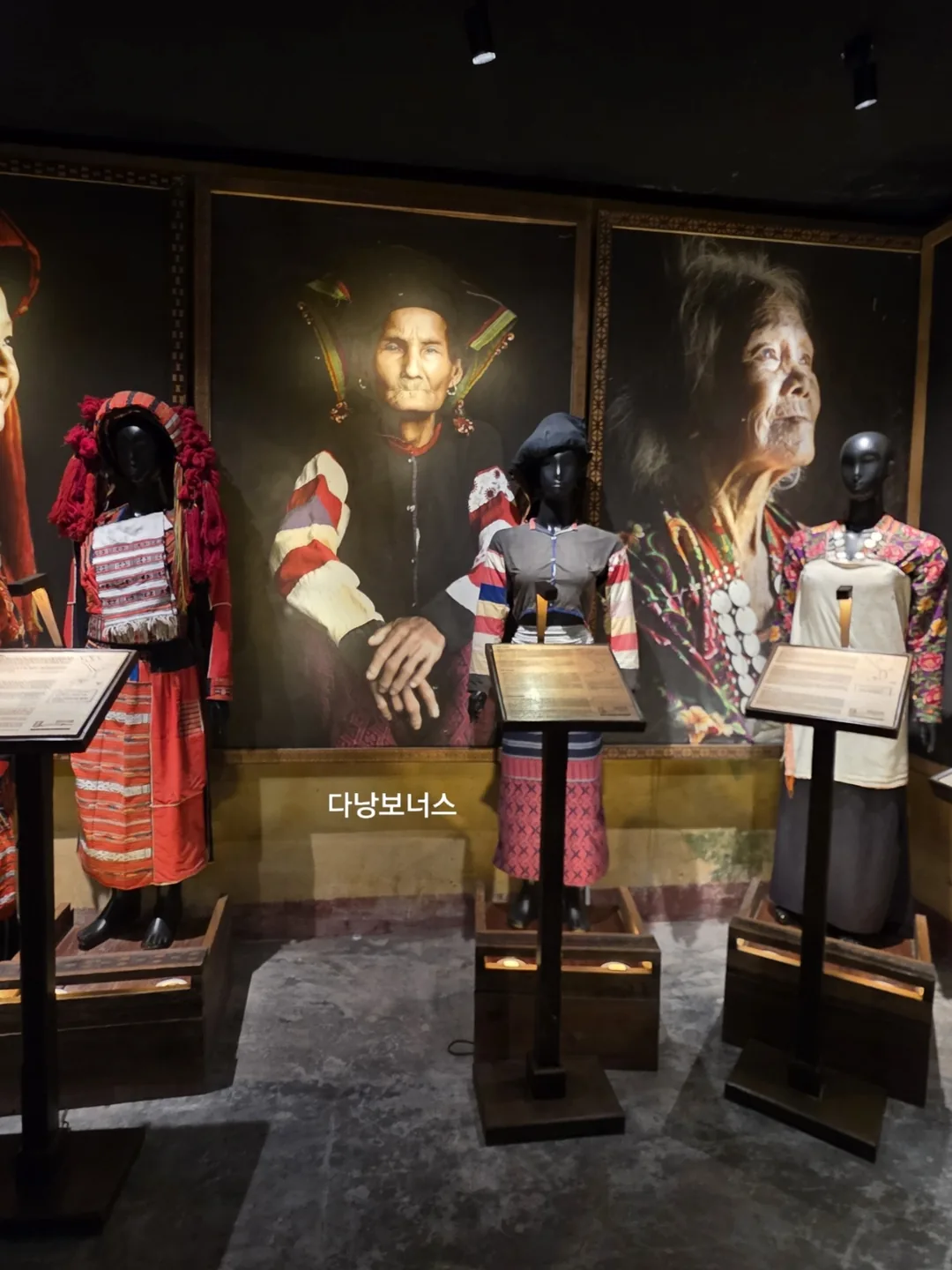 🇻🇳Chuyến du lịch Đà Nẵng của ba mẹ con_ Precious Heritage Art Gallery
