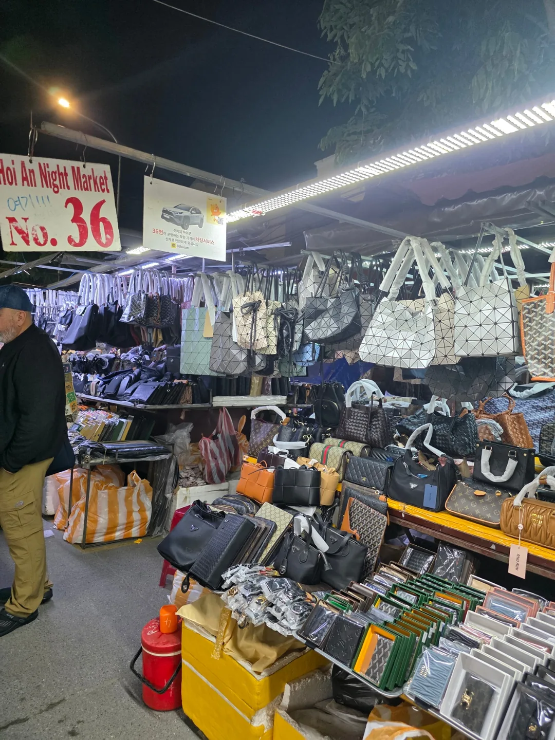 🇻🇳Chuyến du lịch Đà Nẵng của mẹ và hai con gái_ Kỷ niệm chợ đêm Hội An để lại từ sự chân thật