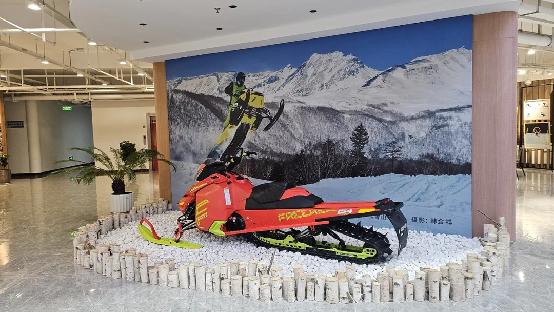 🇨🇳 Quán cà phê lớn 'Edelweiss' gặp được trong chuyến du lịch núi Baekdu
