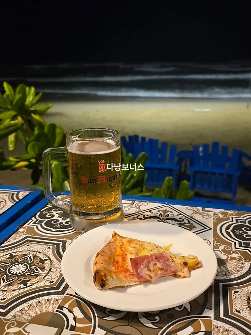 🇻🇳Chuyến du lịch Đà Nẵng của ba mẹ con_ Pizza thảo mộc bãi biển Mỹ Khê🍕(thanh toán GLN)