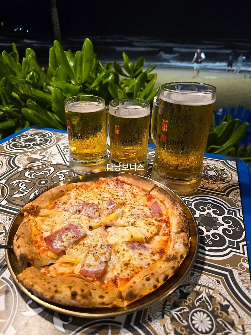 🇻🇳Chuyến du lịch Đà Nẵng của ba mẹ con_ Pizza thảo mộc bãi biển Mỹ Khê🍕(thanh toán GLN)