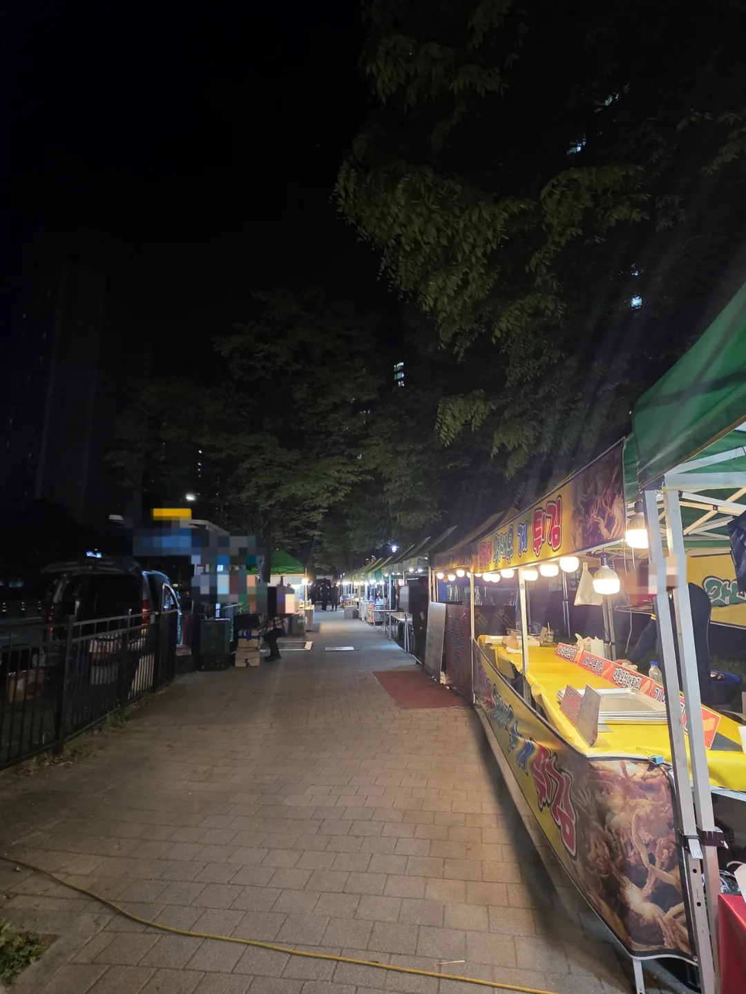 Tham quan chợ đêm