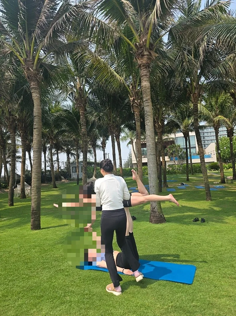 🇻🇳[Shilla Monogram Đà Nẵng] Hoạt động_ Từ bãi biển đến lớp học yoga!!👍