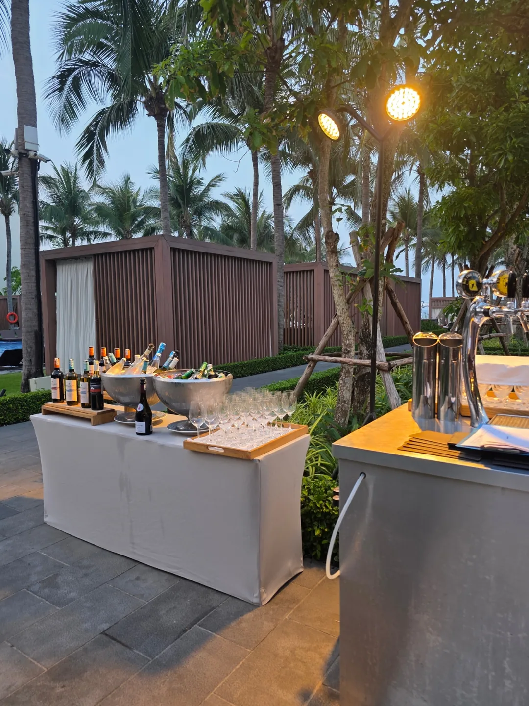 🇻🇳[Shilla Monogram Đà Nẵng] Bữa tối tuyệt vời nhất tại Bistro M, Buffet BBQ Grill & Chill