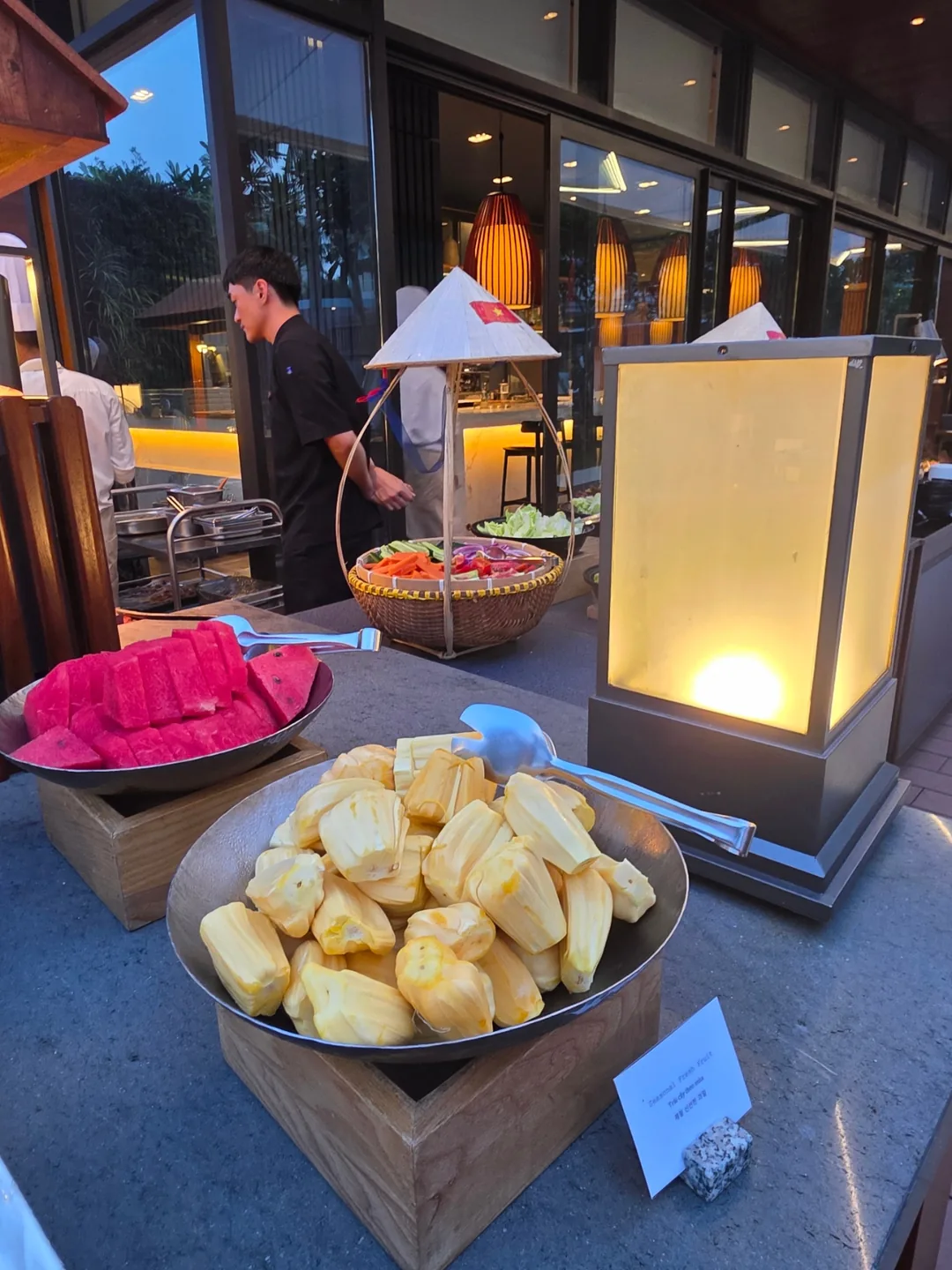 🇻🇳[Shilla Monogram Đà Nẵng] Bữa tối tuyệt vời nhất tại Bistro M, Buffet BBQ Grill & Chill