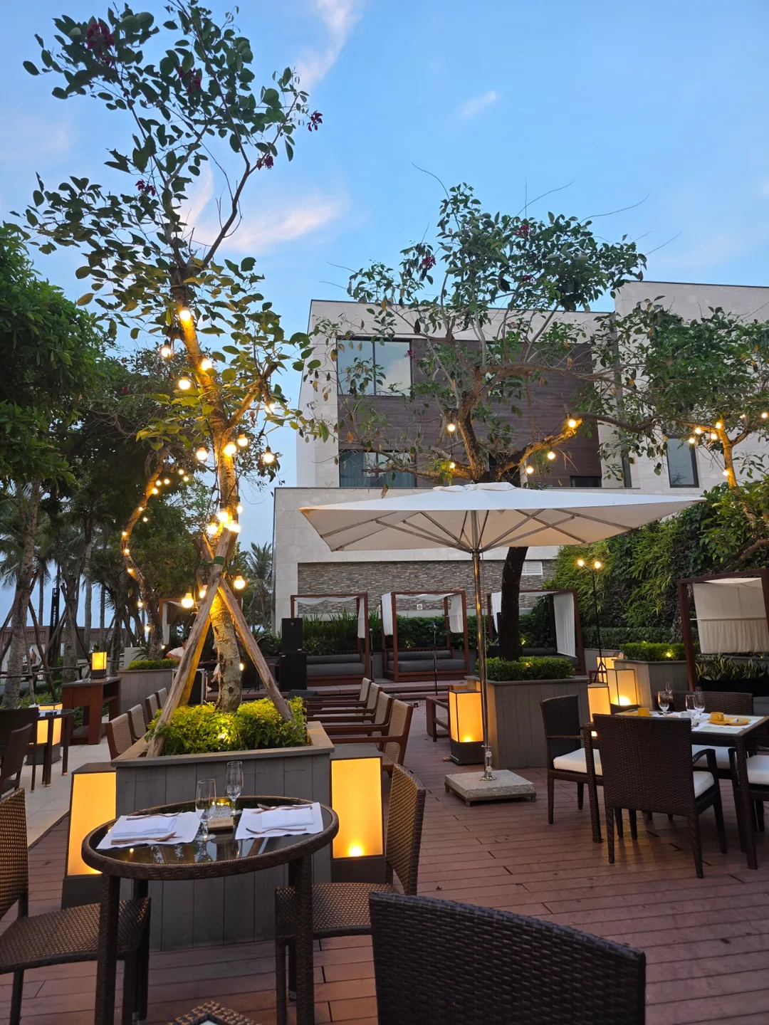 🇻🇳[Shilla Monogram Đà Nẵng] Bữa tối tuyệt vời nhất tại Bistro M, Buffet BBQ Grill & Chill