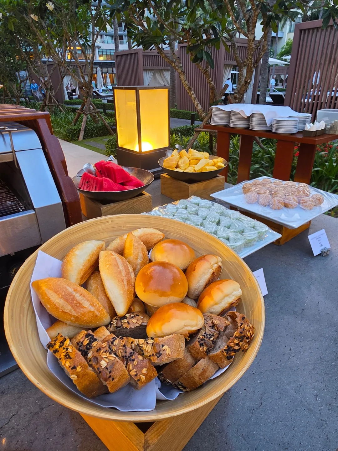 🇻🇳[Shilla Monogram Đà Nẵng] Bữa tối tuyệt vời nhất tại Bistro M, Buffet BBQ Grill & Chill
