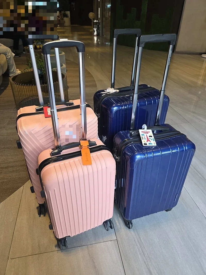 🇻🇳[Vali] Đáng đồng tiền nhất! Chiếc vali gắn bó từ chợ Hansi đã cùng tôi đi khắp mọi ngóc ngách trên thế giới!