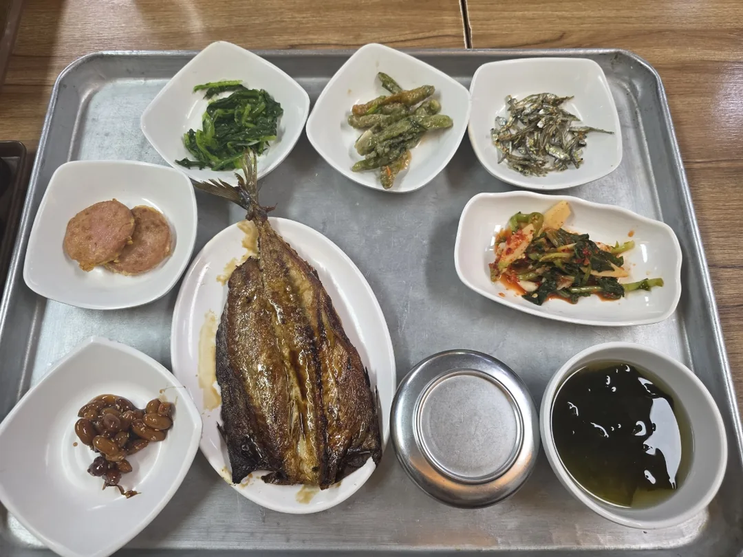 Cơm phần cá thu nướng