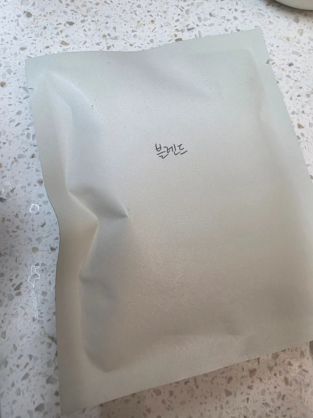 Là cà phê americano nóng
