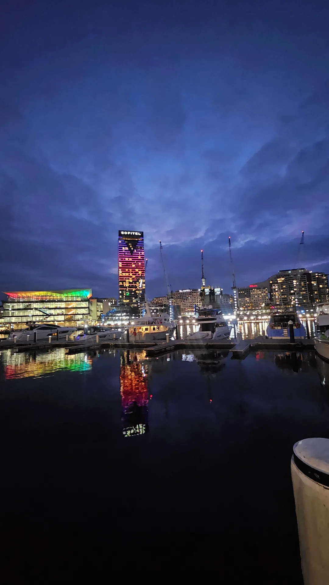 🇦🇺Tối thứ Sáu ở Sydney với cocktail tại Darling Harbour!!